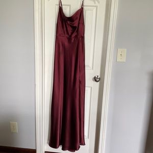 LISA LONG DRESS - satin Cabernet